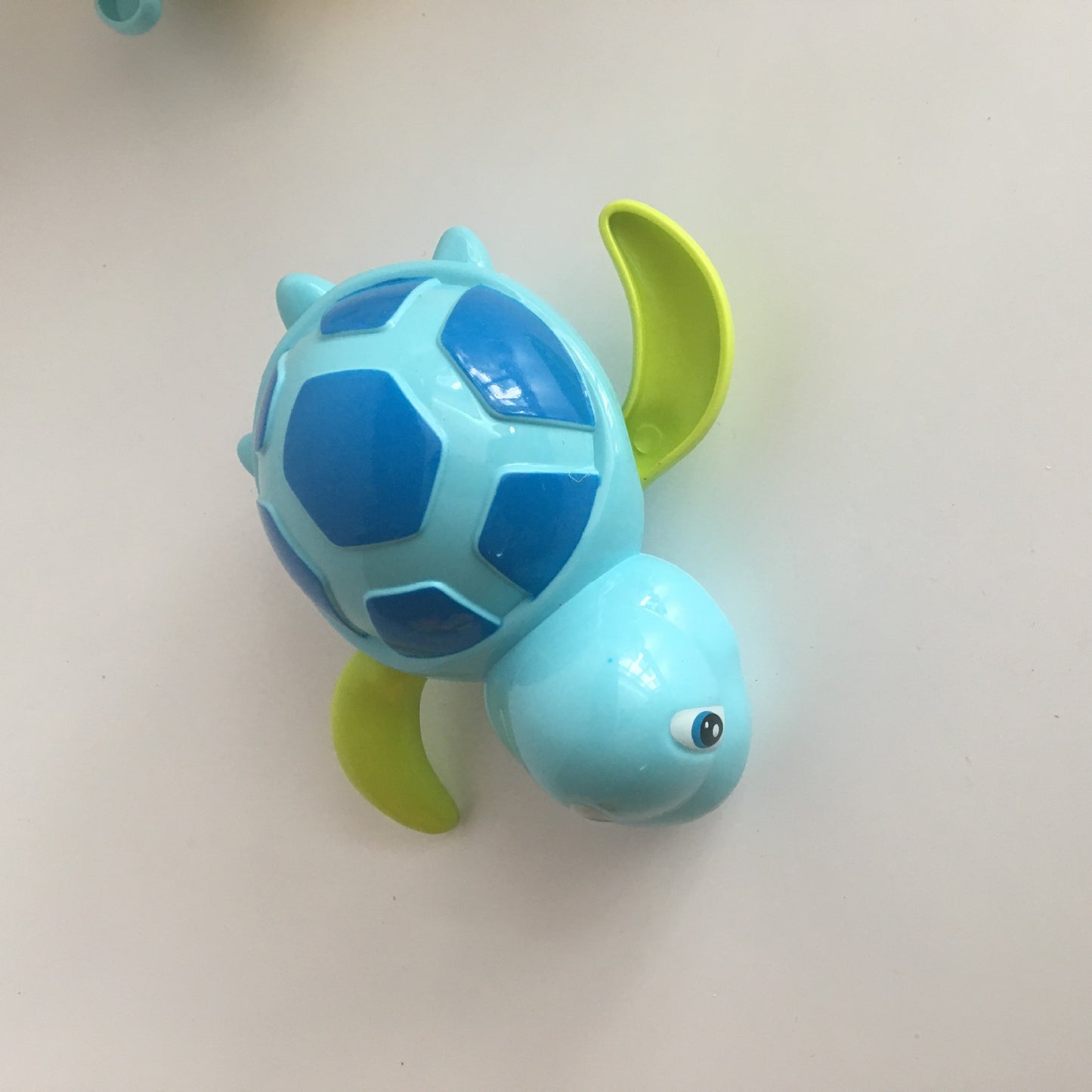 Wind-Up Turtle Bath Toy for Kids - Fun Water Play